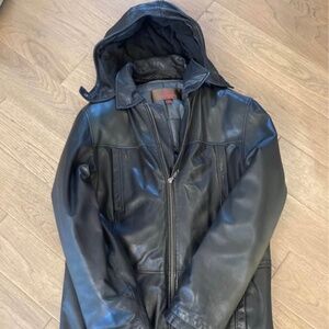Men’s leather jacket, large, never worn, perfect for winter